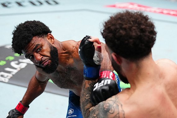 Invicto, Jacobe Smith deve encarar o veterano Randy Brown no card do Halloween