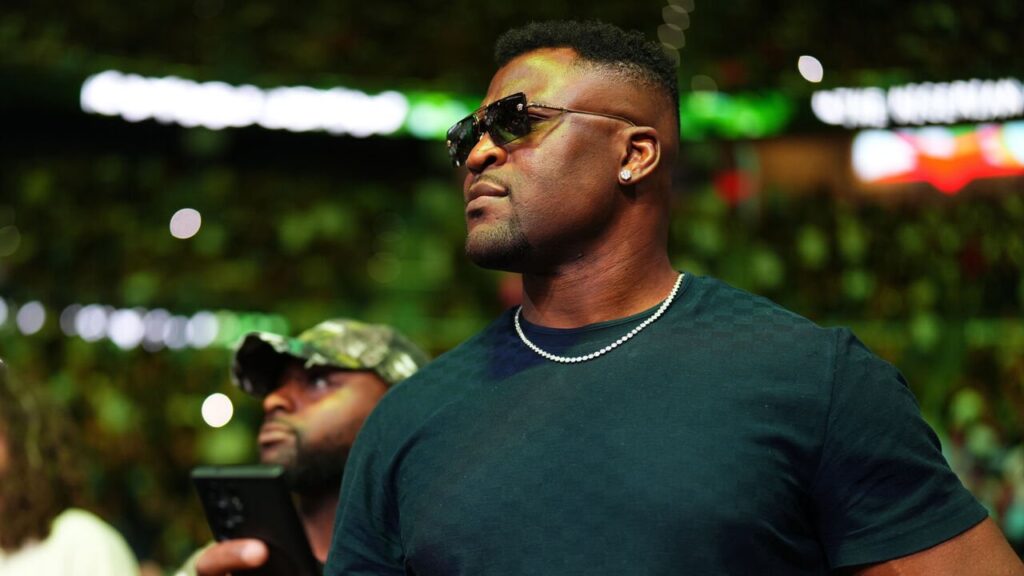 Francis Ngannou diz que contrato com a PFL está perto do fim e mira Jon Jones